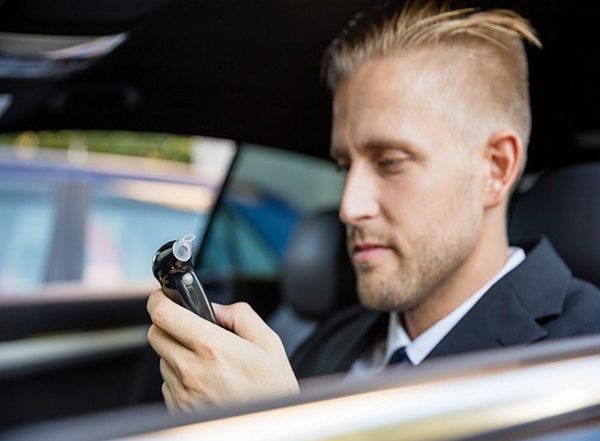 Science News | Smartphone Breathalyzer Alcohol Testing Devices Vary Widely in Accuracy: Study