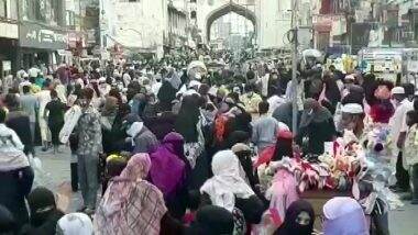 COVID-19 in Telangana: People Flout Social Distancing Norms at Markets Near Charminar Area of Hyderabad, Pics Surface