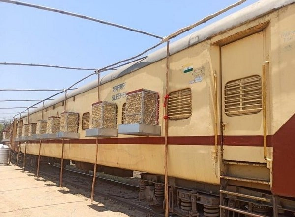 Indian Railway Deploys 298 Coaches for COVID-19 Isolation Across 7 States