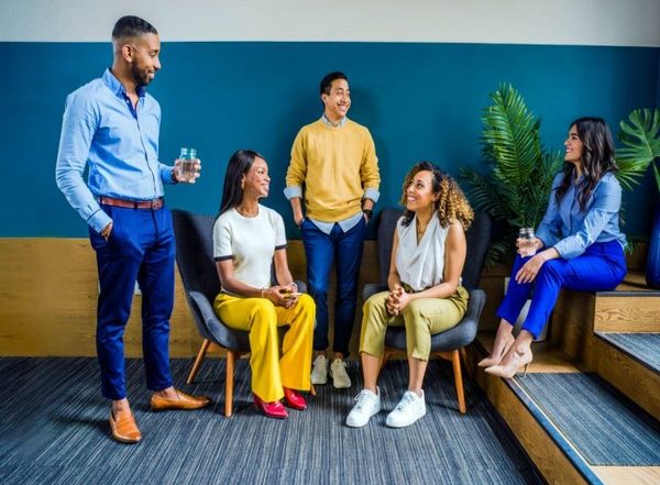 Older Adults, Adolescents Lack Attention in Social Situations, Finds Study