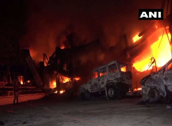 India News | J-K: Massive Fire Breaks out at Chemical Factory in Udhampur