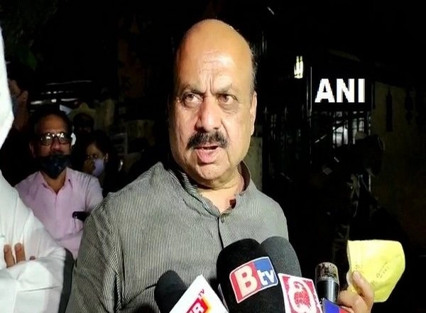 India News | COVID-19: Karnataka Home Minister Discusses Setting Up of Step Down Hospitals in Hotels