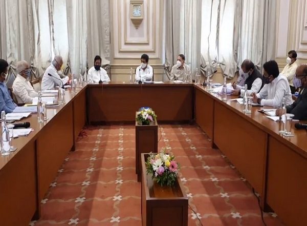 Maratha Reservation: Maharashtra Cabinet Sub-Committee to Write to President Ram Nath Kovind, PM Narendra Modi Seeking Their Intervention