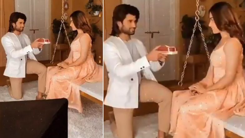 Vijay Deverakonda Gets Down on One Knee for Rashmika Mandanna, Find Out What Is Happening