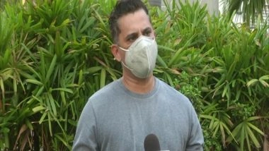 India News | Former RJ in Gujarat's Vadodara Distributes Ration Kits to Pandemic-affected People