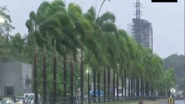 India News | Cyclone Tauktae: Mumbai Witnesses Light Rain with Gusty Winds