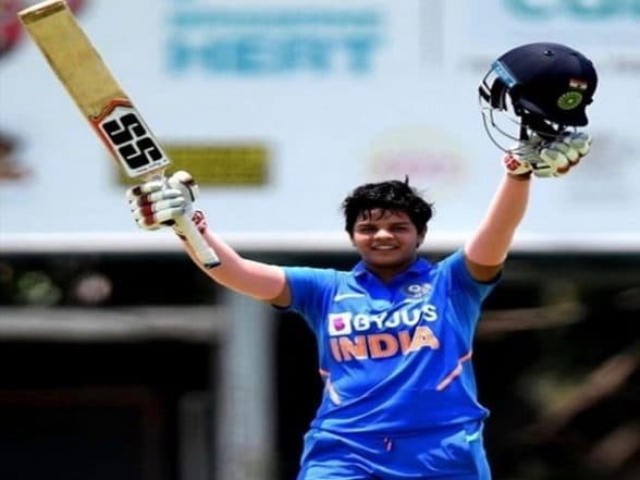 Harmanpreet Kaur, Smriti Mandhana, Poonam Yadav in Grade A, Shafali Verma Enters B