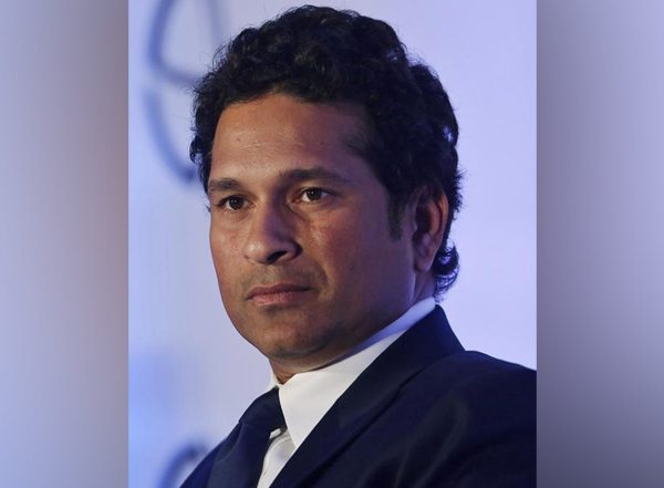 International Nurses Day 2021: Sachin Tendulkar Pays Tribute to Frontline Workers