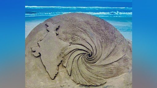 Cyclone Yaas: Sand Artist Sudarsan Pattnaik Creates Sand Sculpture Urging People To Stay Safe, Alert and Not to Panic (See Pic)