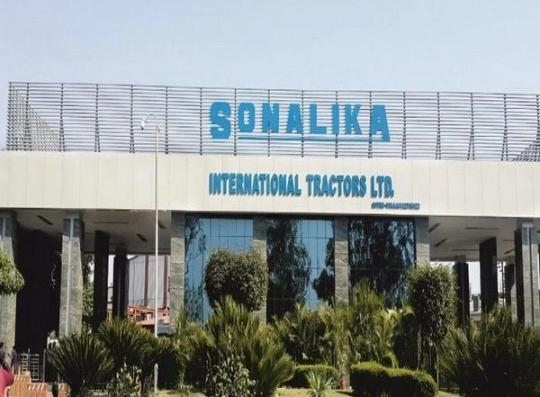 Business News | Sonalika Announces Financial Support Up to Rs 2 Lakh for Dealers and Their Employees Amid COVID-19
