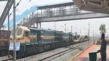 India News | COVID-19: Oxygen Express Carrying 30.86 MT Oxygen Left for Delhi from Odisha