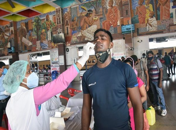 India News | India Reports 1,14,460 New COVID-19 Cases, Lowest in 2 Months