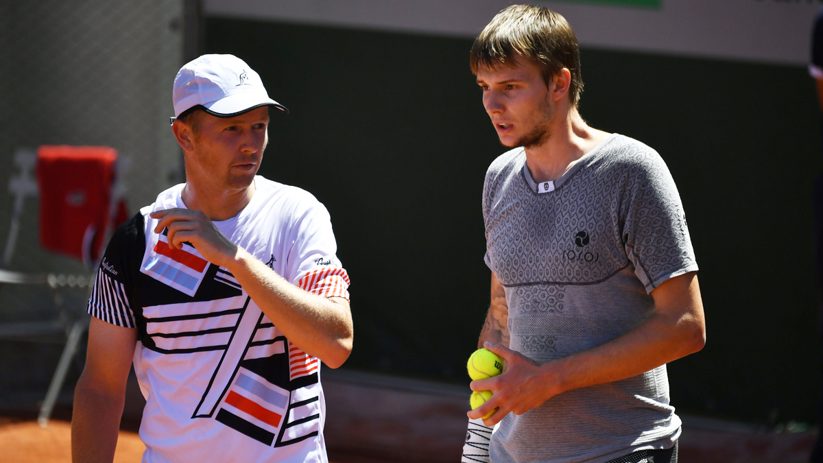 Andrey Golubev/Alexander Bublik vs Nicolas Mahut/Pierre-Hugues Herbert, French Open 2021 Live Streaming Online How to Watch Free Live Telecast of Mens Doubles Final Tennis Match in India? 🎾 LatestLY