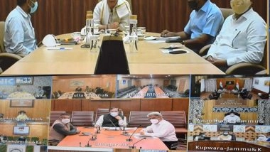 India News | J-K LG Manoj Sinha Directs Officers to Expedite COVID Vaccination, Contact Tracing