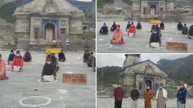 Uttarakhand: Priests Sit on Silent Protest Outside Kedarnath Temple Demanding That Uttarakhand Char Dham Devasthanam Management Board be Disbanded