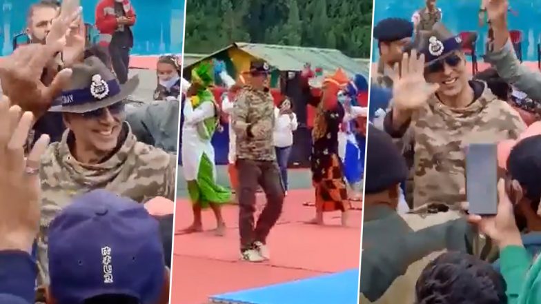 Akshay Kumar Dances with BSF Jawans and Locals in Gurez Sector of Bandipora (Watch Video)