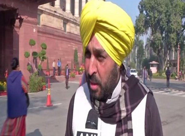 Punjab CM Bhagwant Mann Receives Complaint on Corruption on Newly-Launched Anti-Corruption Helpline