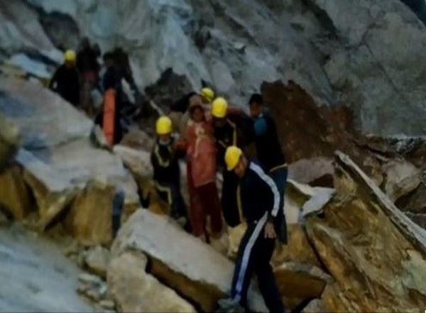 India News | Uttarakhand: SDRF Helps Pregnant Woman Reach Hospital as Landslide Blocks Gangotri NH