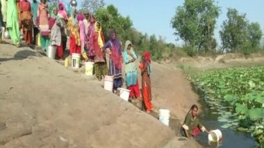India News | J-K: Villagers of Rayor Have No Choice but to Drink Filthy Pond Water