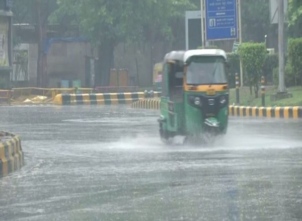 Weather Forecast: Heavy Rainfall in Northeast India, West Bengal, Bihar to Continue Till August 15, Says IMD
