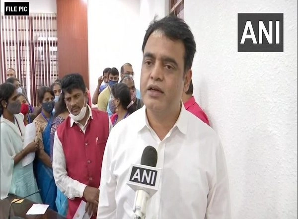 India News | PM Modi Giving Prominence to Renewable Energy Projects: K'taka Deputy CM