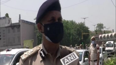 India News | Delhi Unlock: 'Economic Activity Must Go on with Precautions,' Says Police Commissioner
