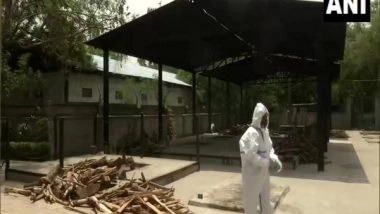 India News | Zero Cremation of Covid-19 Bodies over Weekend in East Delhi's Crematoriums as City's Coronavirus Cases Dip