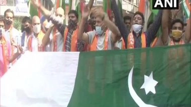 India News |  Dogra Front Workers Stage Protest Against Pakistan over Jammu Airport Blasts, Killing of Former SPO