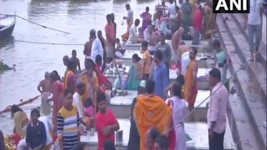India News | Devotees Take Holy Dip in River Ganga on Ganga Dussehra