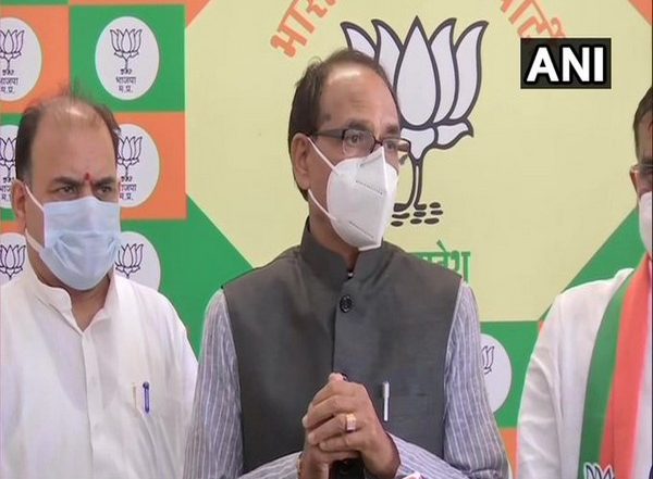 International Yoga Day 2021: Madhya Pradesh to Launch COVID-19 'Vaccination Mahaabhiyan' on June 21