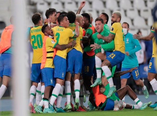 Sports News | Copa America: Firmino, Casemiro Score Goals as Brazil Defeats Colombia