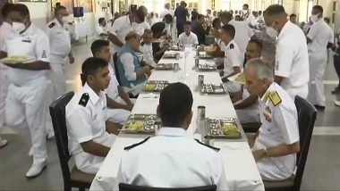 Rajnath Singh Has 'Bada Khana' With Indian Navy Officers and Sailors in Kochi, See Pics