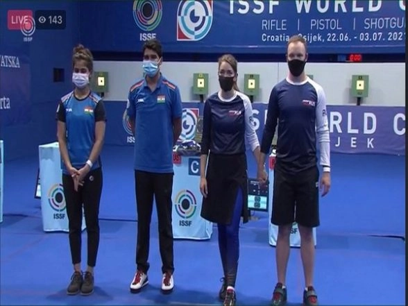 Manu Bhaker, Saurabh Chaudhary Settle for Silver in 10m Air Pistol Mixed Team Event in Croatia