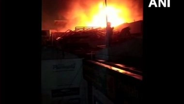 India News | Fire Breaks out at Furniture Shop in Delhi's Kirti Nagar Area