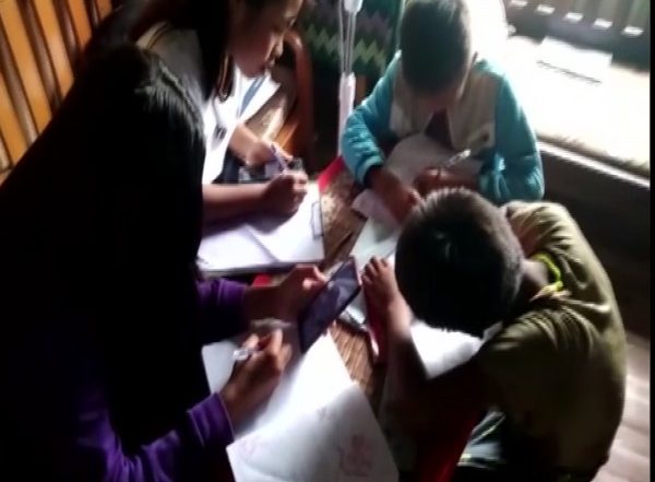 Mizoram: Students Travel 3 Kms to Access Internet For Attending Online Classes in Mamit's Pukzing Vengthar Village