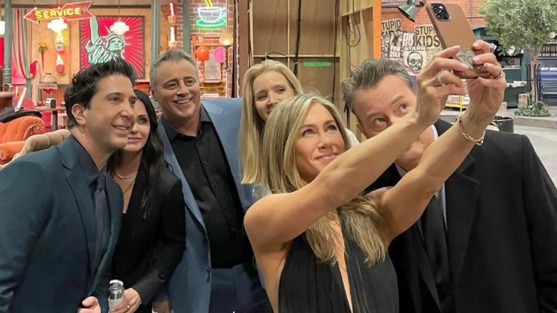 Jennifer Aniston Still 'Basking in Love' From Friends Reunion, Shares BTS Pictures 