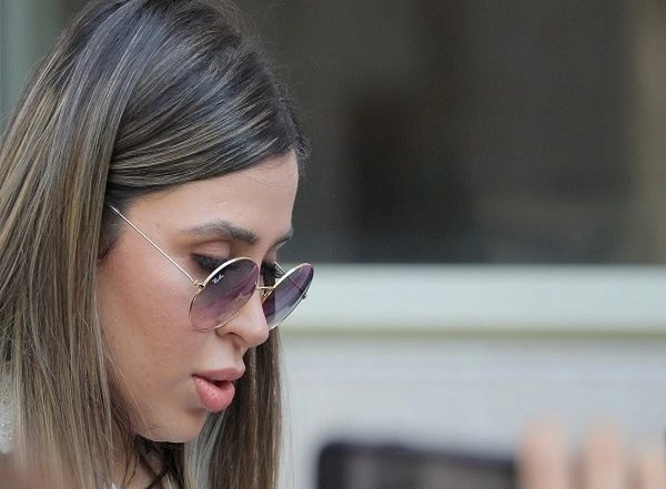 World News | Mexican Drug Lord El Chapo's Wife Pleads Guilty to Drug Trafficking Charges