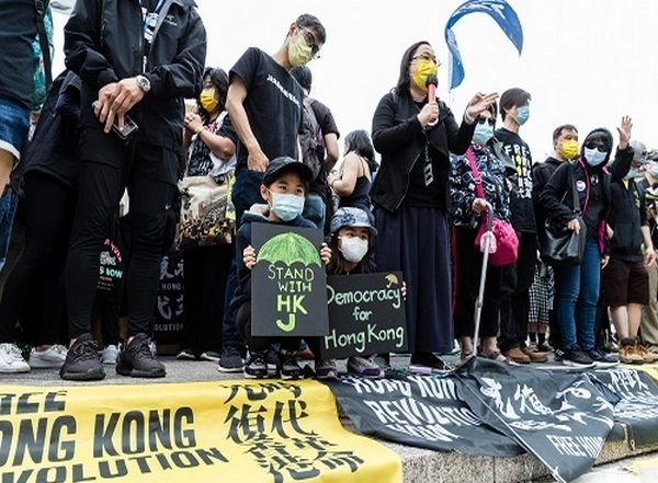 World News | Worldwide Demonstrations Mark Second Anniversary of Hong Kong Uprising