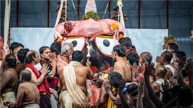 Snana Yatra 2021 Live Streaming Online & Telecast From Puri on YouTube: Lord Jagannath, Lord Balabhadra and Devi Subhadra Darshan on Debasnana Purnima, Festival Held in Odisha