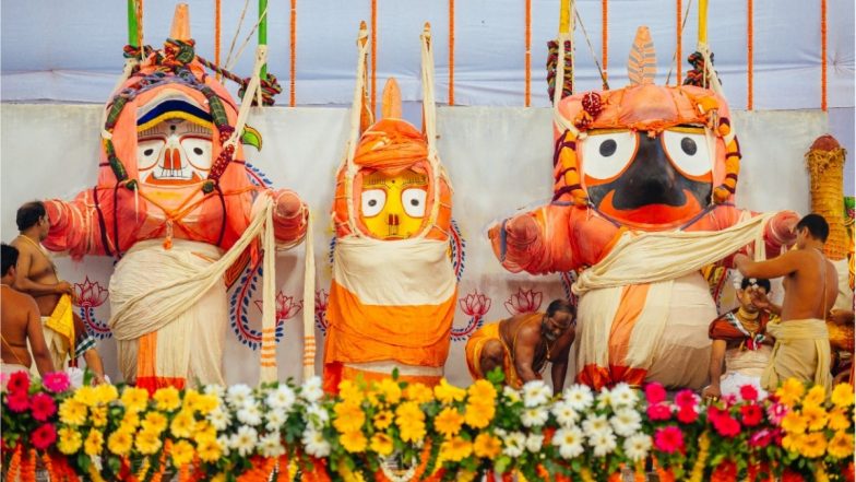 Snana Yatra 2021: View Images & Videos of Lord Jagannath, Lord Balabhadra and Devi Subhadra on Debasnana Purnima From Shree Jagannath Temple in Puri