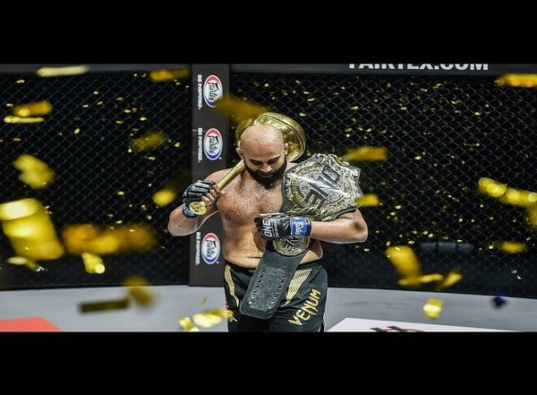 Arjan Bhullar, MMA World Champion, Ready to Take on the ‘Tough Guys’ Like Anthony Ogogo and Bobby Lashley