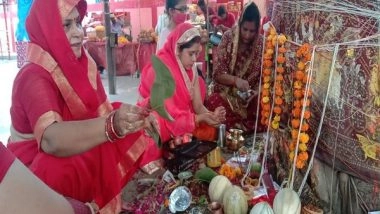 India News | Women Take Holy Dip in River Ganga, Offer Prayers to Banyan Tree on 'Vat Savitri Puja' in Prayagraj