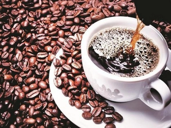 High Caffeine Consumption Linked to Higher Risk of Blinding Eye Disease: Study