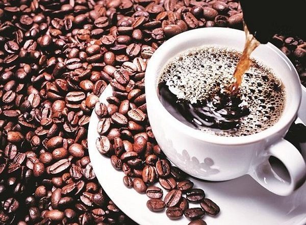 High Caffeine Consumption Linked to Higher Risk of Blinding Eye Disease: Study