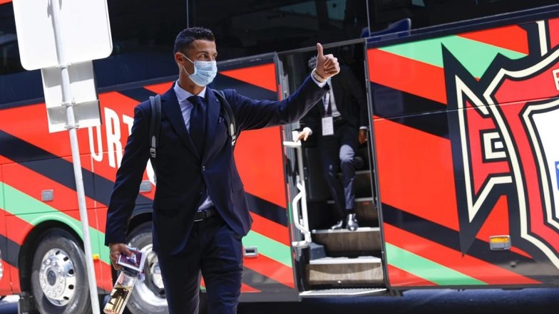 Cristiano Ronaldo, Bruno Fernandes Reach Budapest With Team Portugal for Their Euro 2020 Match Against Hungary (Watch Video, See Pics)