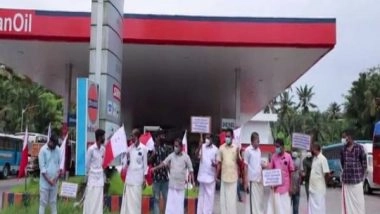 India News | Kerala Congress (M) Workers Destroy Vehicles in Protest Against Fuel Price Hike