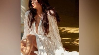 Entertainment News | Janhvi Kapoor Shares Her Saturday Vibe, Looks Elegant in White Dress