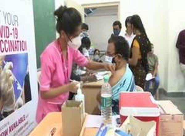 India News | Mumbai: 9th FIR Filed in Fake Vaccination Scam, Prime Accused Manish Tripathi Sent to Police Custody Till July 4