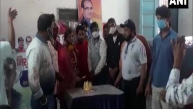 India News | Supporters Celebrate Birthday of BJP Leader in Indore, Flout COVID Norms