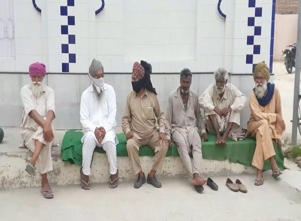 India News | Residents of Ludhiana Villages Say No Vaccination Drive in Rural Areas, Officials Deny Claims